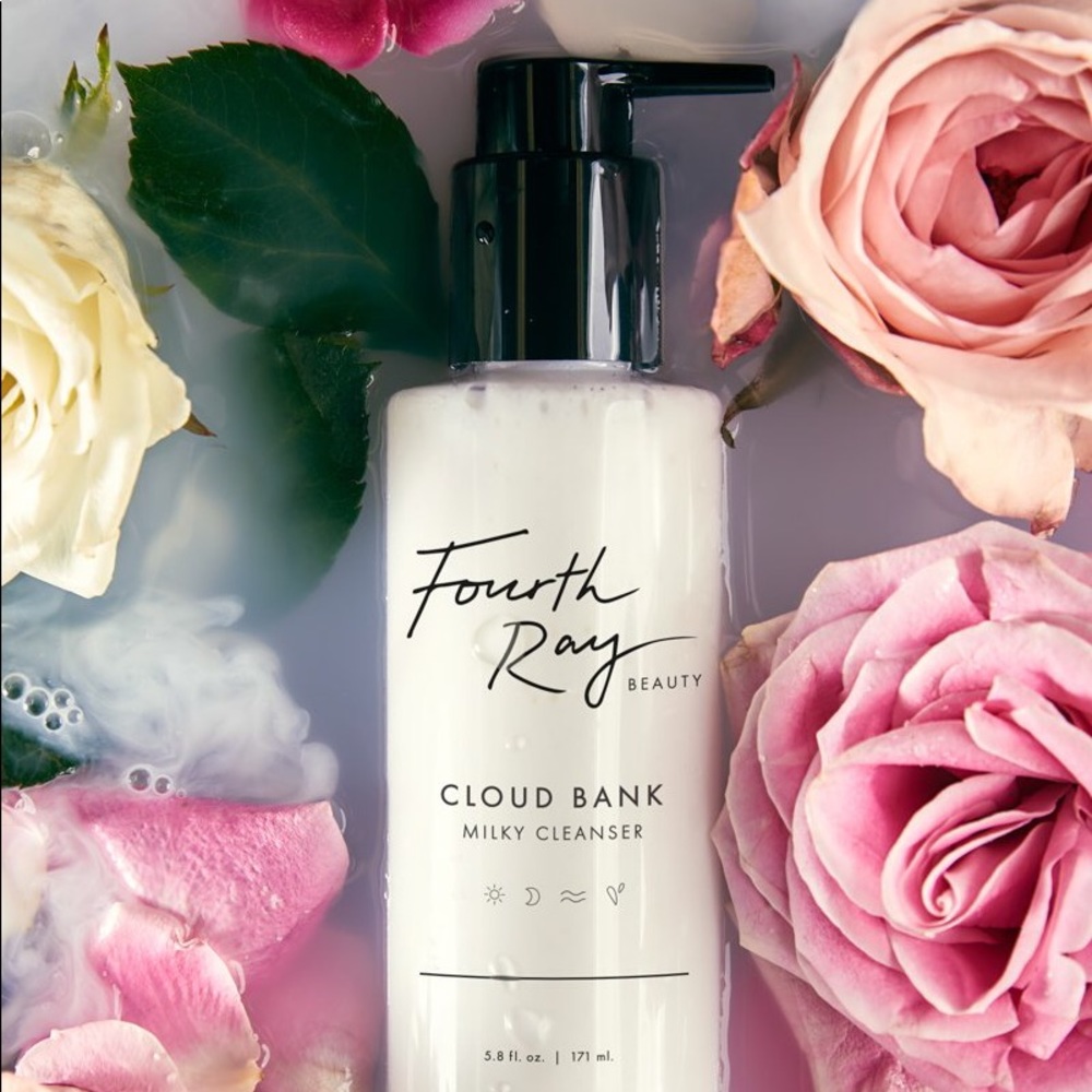 Fourth Ray Beauty Cloud Bank Milky Cleanser